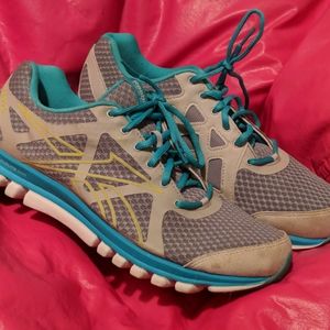 Women Athlete Sneakers